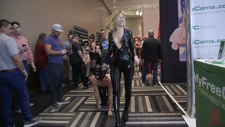 欧美女主与私奴闲逛欧美性博览