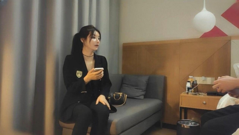 175极品外围,肤白貌美女神,小马云大展神威卖力啪啪,活色生香劲爆大作