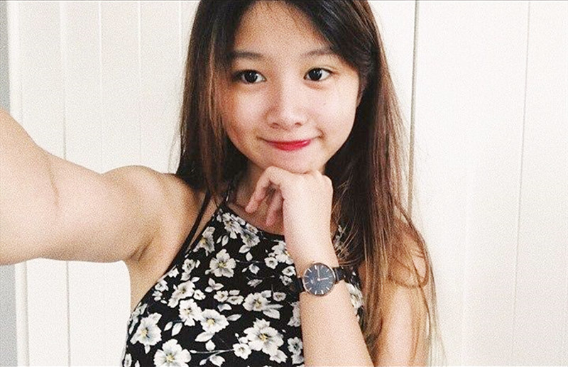 老板包养的小三出去旅游,刚到酒店就干起了